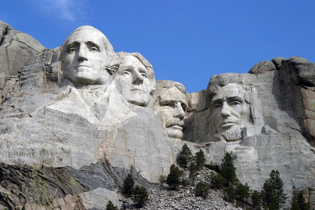 Dean Franklin 06.04.03 Mount Rushmore Monument (by sa)