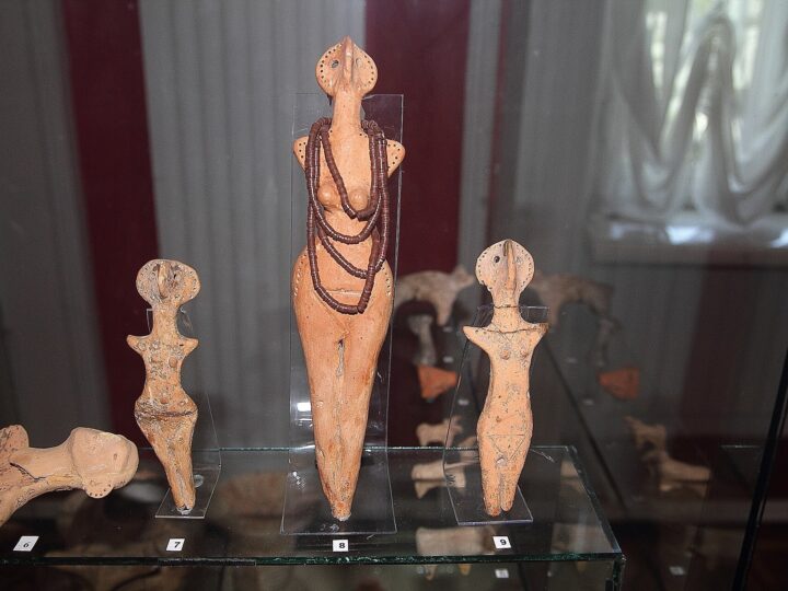 Arheologii au găsit la Păuleni-Ciuc o statuetă feminină de aproximativ 6.000 de ani